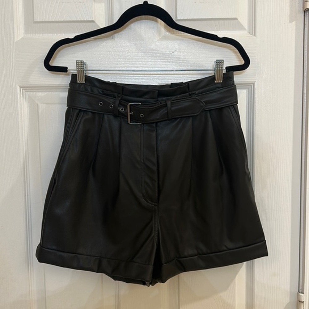 High-waisted pleather shorts in black